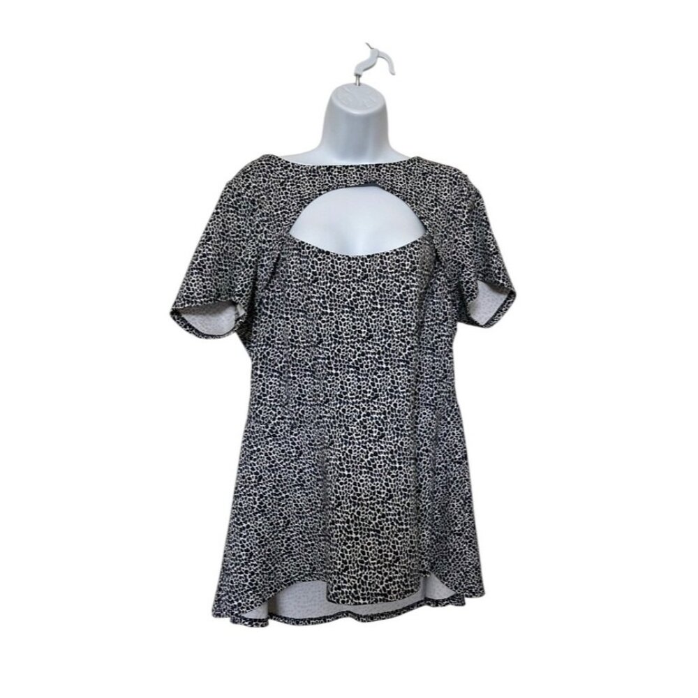 Torrid Women's Black White Leopard Print Fit Flare Cutout Stretch Top Size 2XL - Picture 12 of 12